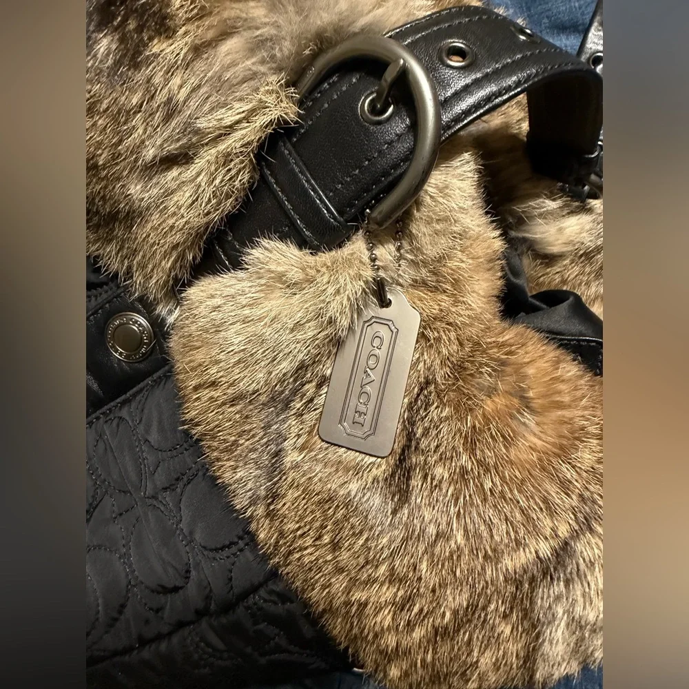 Vintage Coach Soho Quilted Rabbit Fur Hobo Y2K - Picture 13 of 15
